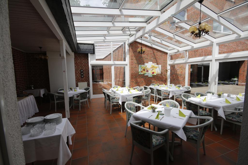 Hotel Restaurant Zum Jaegerheim Wendeburg Eksteriør billede